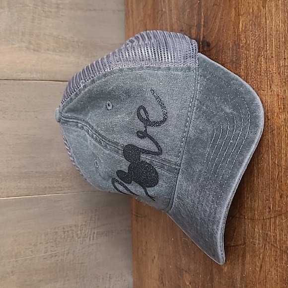 OTTO Snap Back Mickey Head "LOVE" Glitter Mesh Low Profile Hat Women's OS - Picture 1 of 8